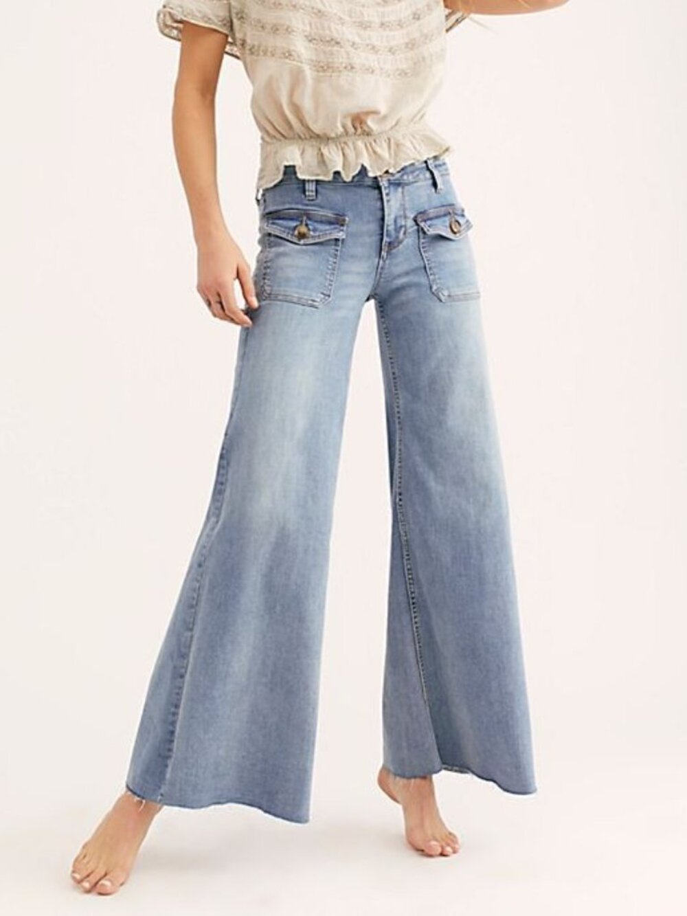 Free People Hailey Low Rise Bell Bottom Jeans - Light Wash - Size 29